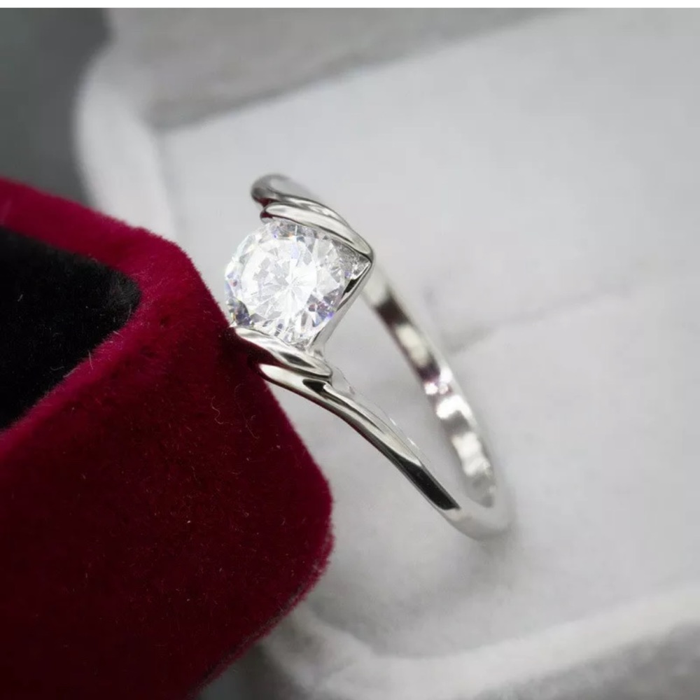 925Silver Rings Round Cut White Sapphire Ring - Picture 6 of 6